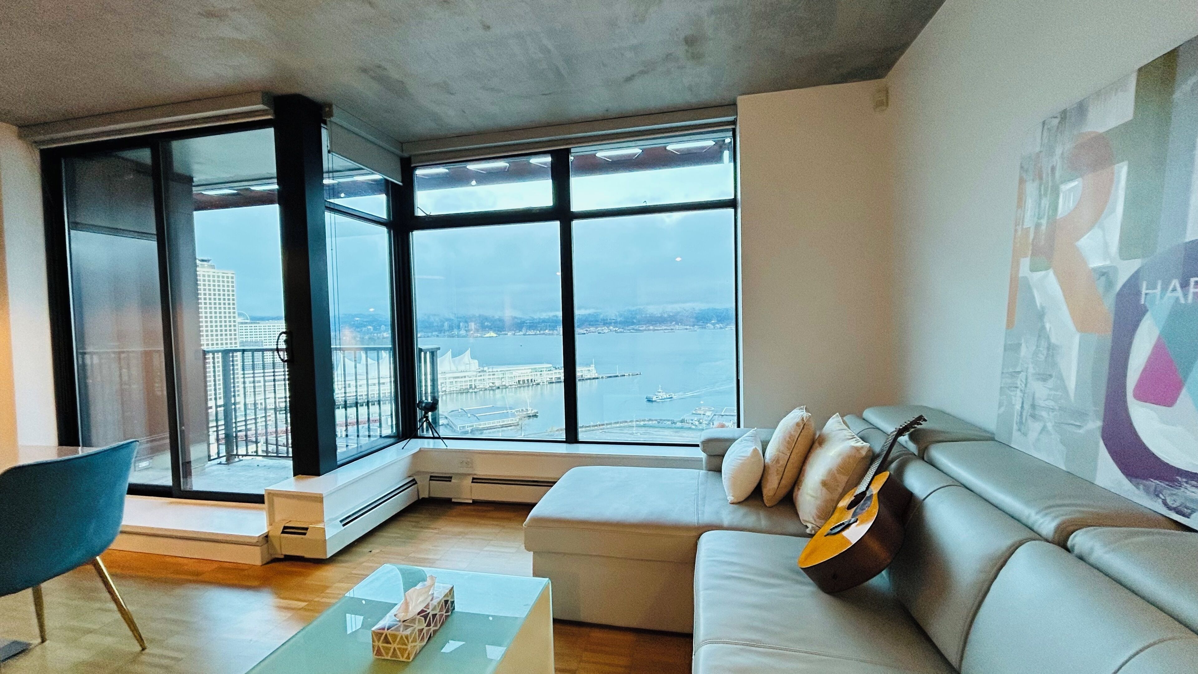 Family Condo, 2 Bedrooms, Balcony, Ocean View | Living area