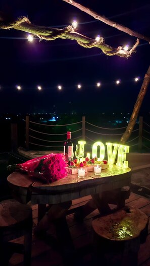 Outdoor dining - Cúpula de dos almas de GEstores (Amealco de Bonfil)