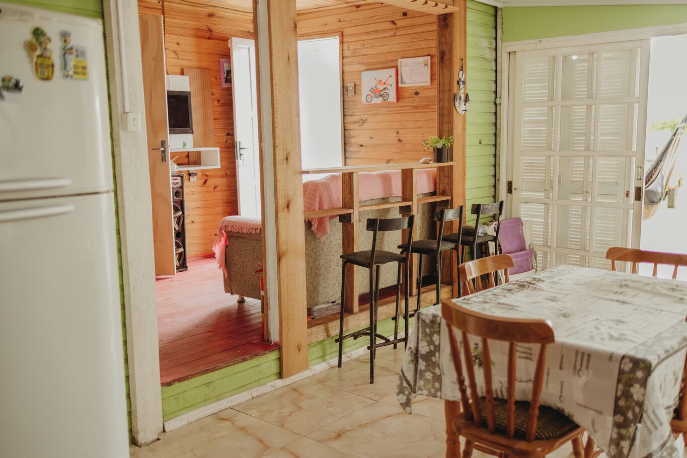 Talo, tupakointi sallittu