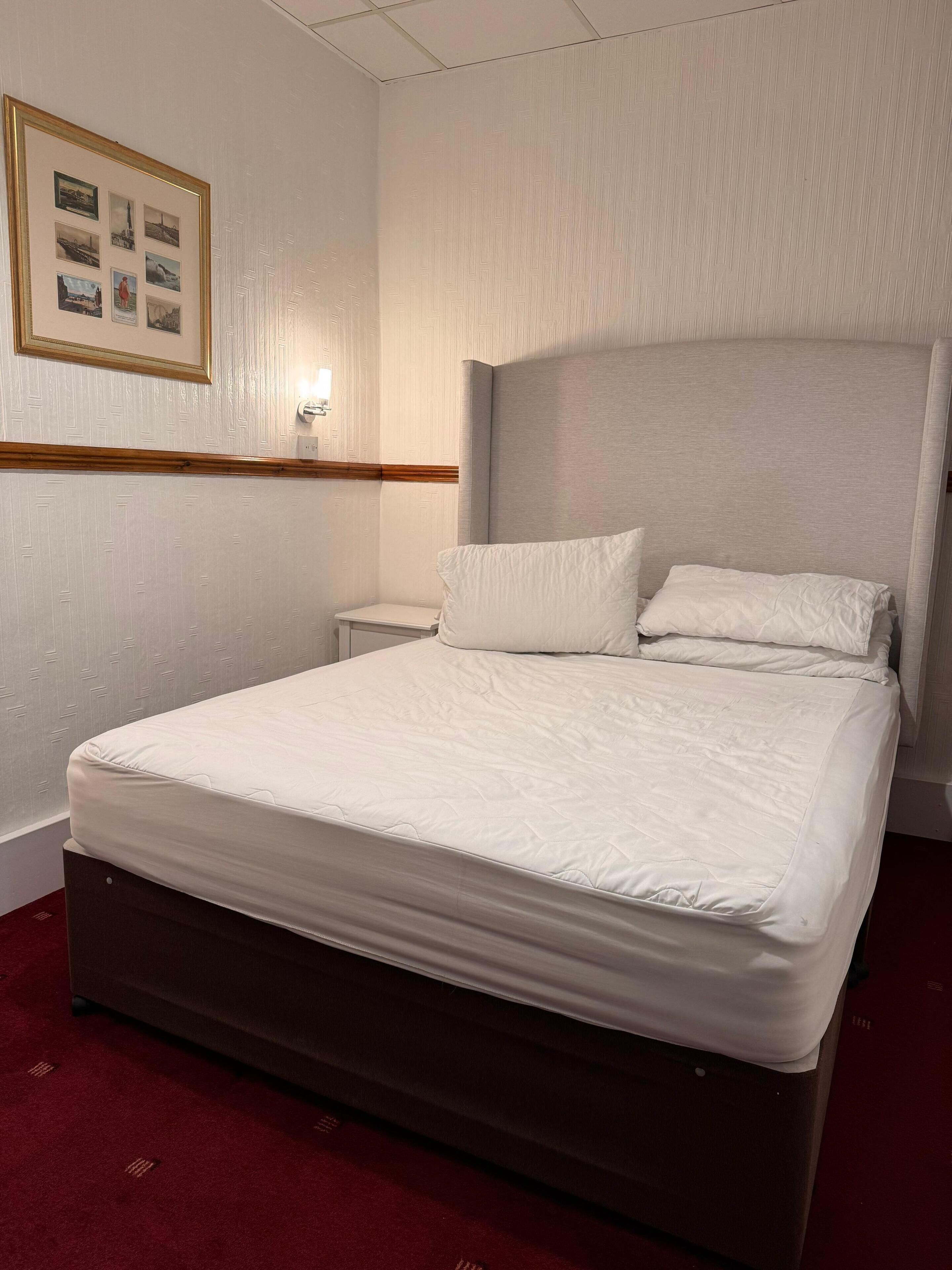 Classic Double Room, Sea View | In-room safe, desk, blackout drapes, free WiFi