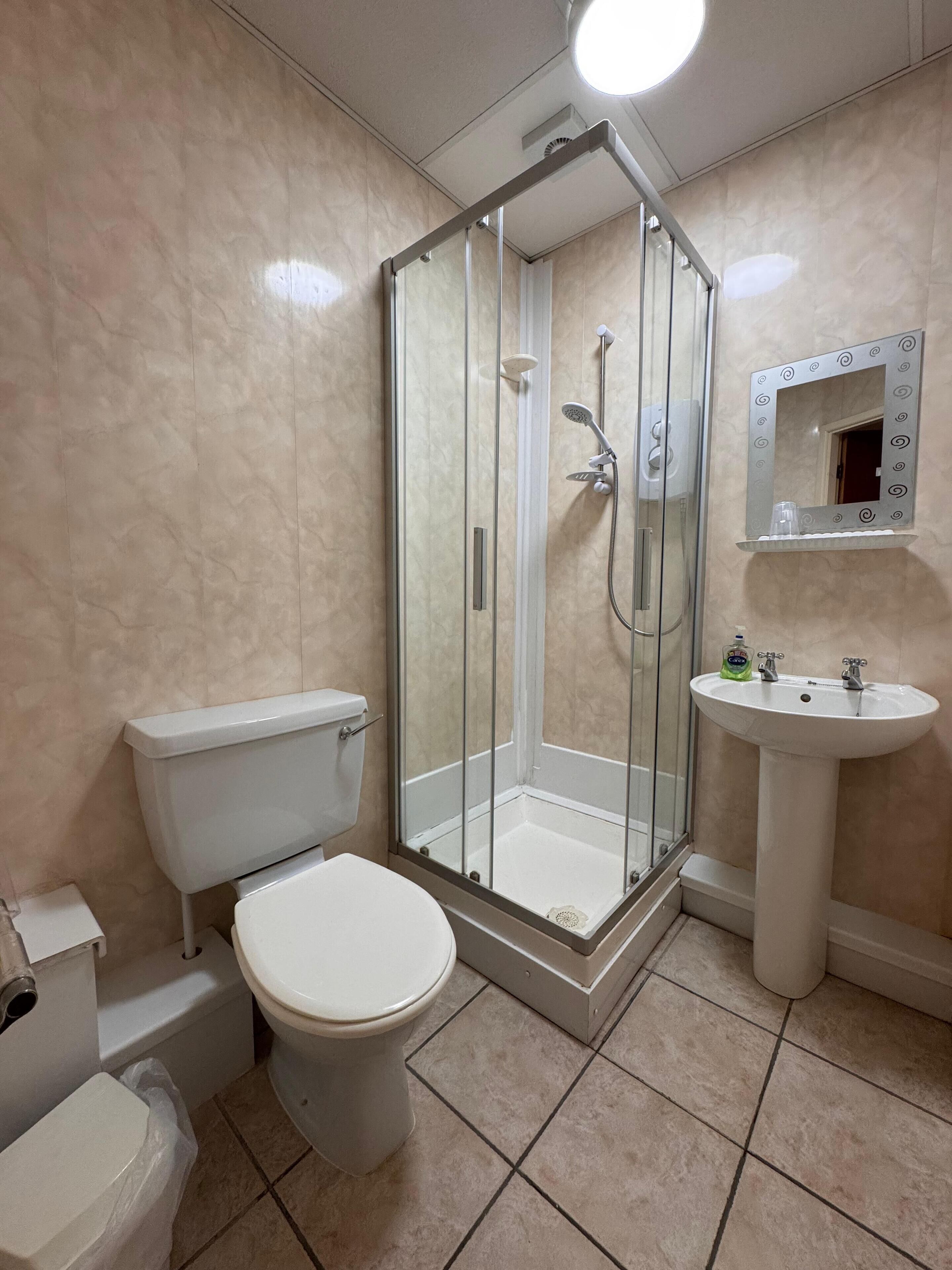 Enkeltrom – comfort, sjøutsikt | Bad | Dusj, toalettartikler (inkludert), oppvarmet badegulv og såpe