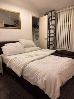 Classic-Doppelzimmer, Meerblick | Zimmersafe, Schreibtisch, Verdunkelungsvorhänge, kostenloses WLAN