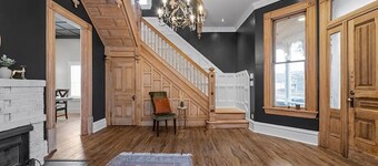 Historic Muzzy Mansion near downtown Spokane. Great for business & personal use.