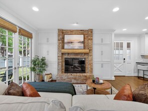 4 slaapkamers, een strijkplank/strijkijzer, wifi, beddengoed