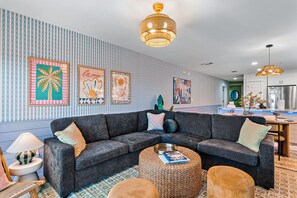 Smart TV, video games, books - ★ Miramar Magic ★ PS5+Balcony+SharedPools+GulfViews (Miramar Beach)