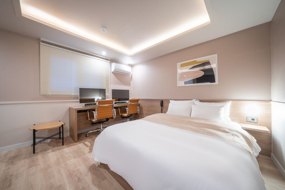 Ropa de cama de alta calidad, wifi gratis y ropa de cama 