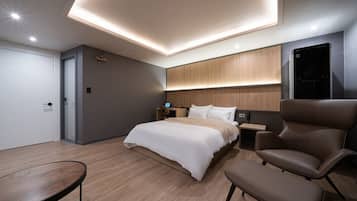 Premium bedding, free WiFi, bed sheets