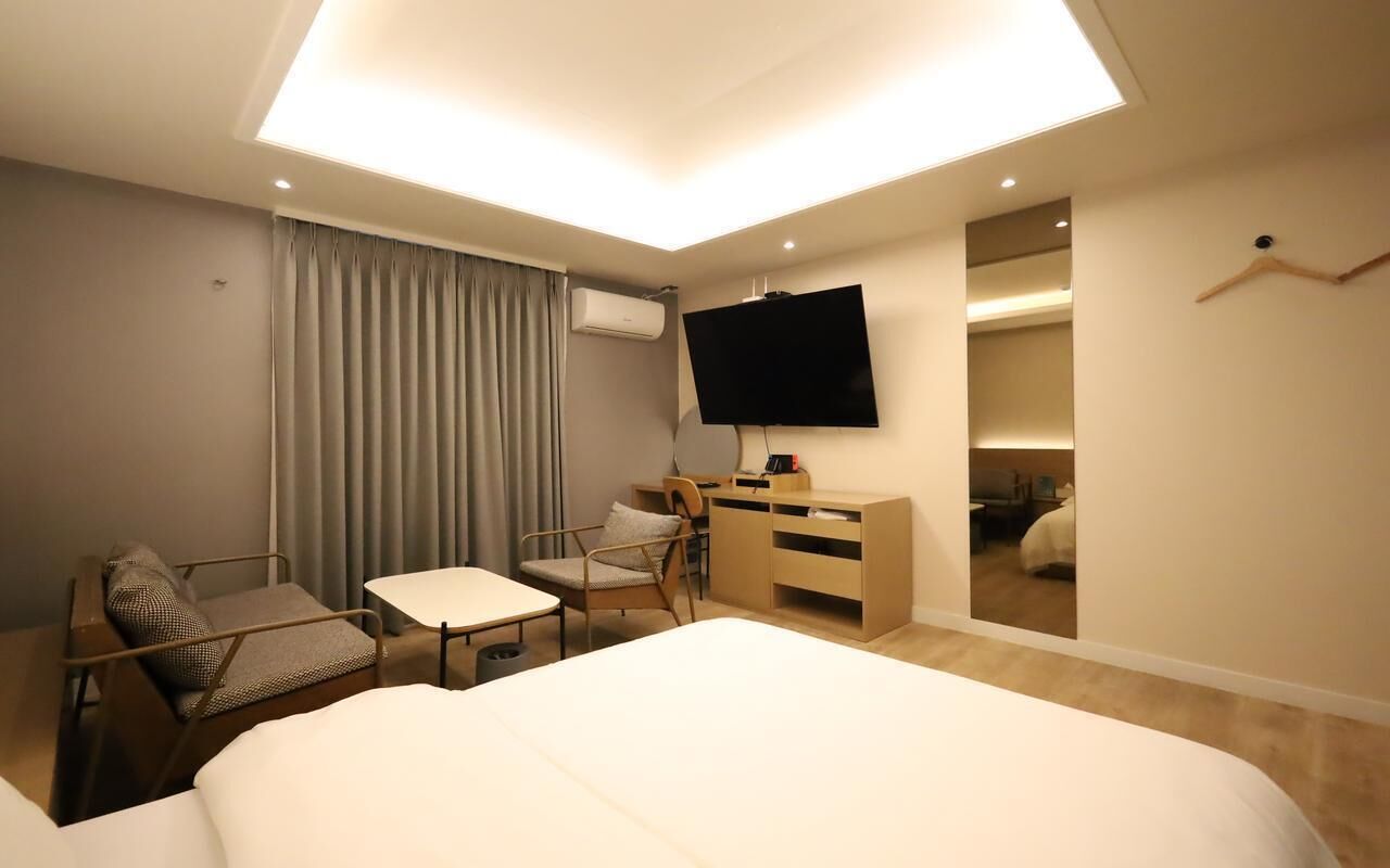 Nintendo Suite | 고급 침구, 무료 WiFi, 침대 시트