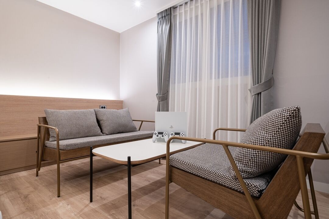 Play suite | 高級寢具、免費無線上網、床單