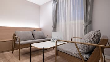 Play suite | Premium bedding, free WiFi, bed sheets