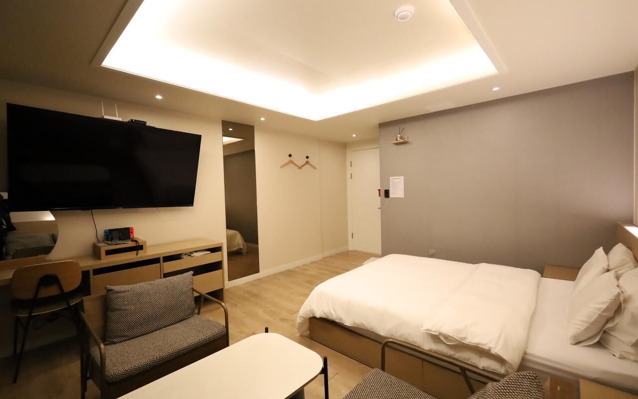Nintendo Suite | 고급 침구, 무료 WiFi, 침대 시트