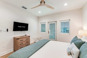 3 bedrooms, iron/ironing board, travel crib, WiFi