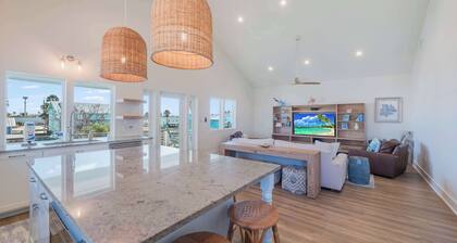 Glory Daze • Private Pool • Ice Maker • EV Charger