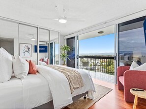 2 bedrooms, iron/ironing board, free WiFi, bed sheets - 12th Floor Riverfront Retreat Views Walk to Beach (Surfers Paradise)