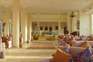Lobby sitting area - Shoni Bay Resort (Marsa Alam)