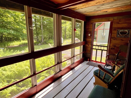 Cozy 2-bedroom cabin plus bunk house in the central Adirondacks, Long Lake