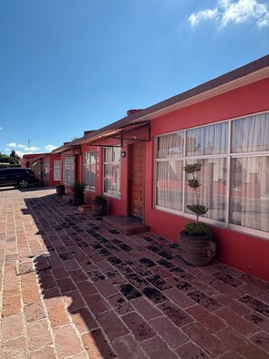 تفاصيل الفندق من الداخل