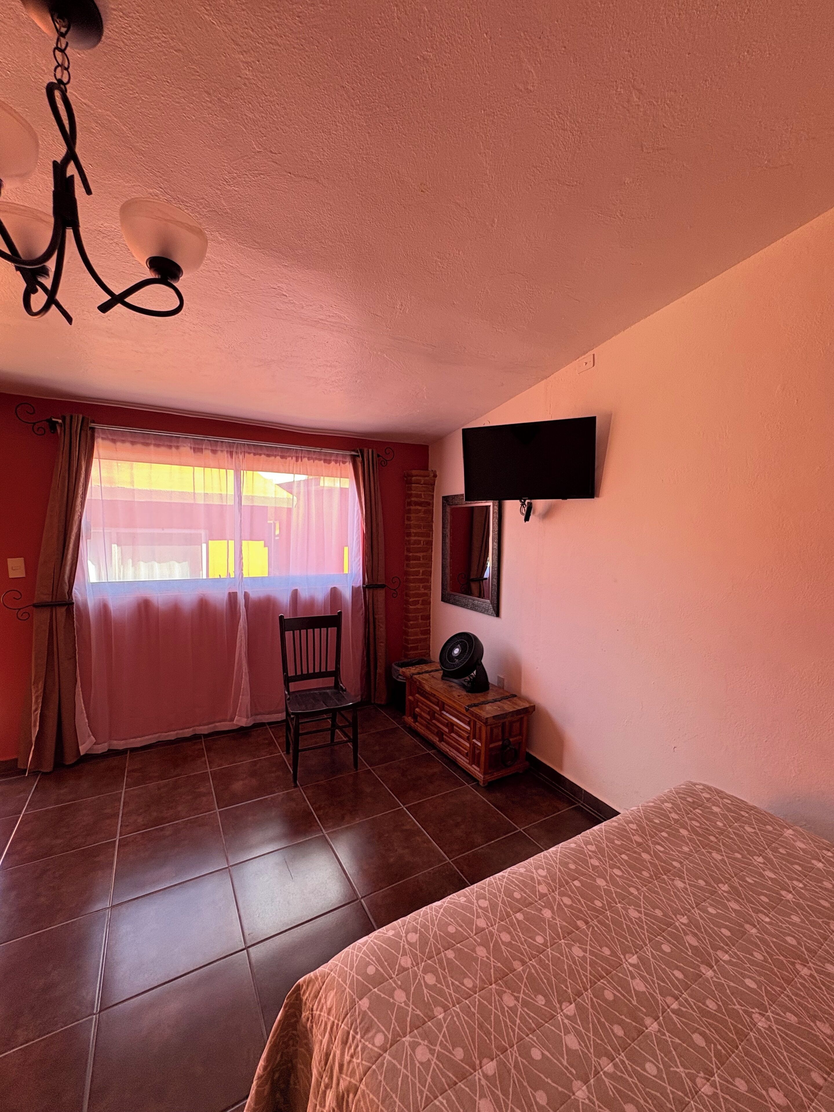 Classic Room | Free WiFi