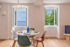 Dining - Casa Carmi appartement vue mer à Erbalunga (Brando)