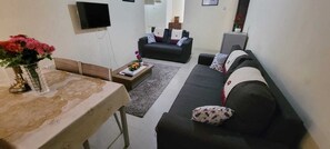 Petit déjeuner préparé à la commande compris tous les jours