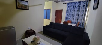 Lord's Hands Guest House Hotel