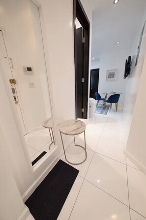 Interior - ★RENOVATED 3BD/2BATHS APT NEXT TO CENTRAL PARK W★ (New York)