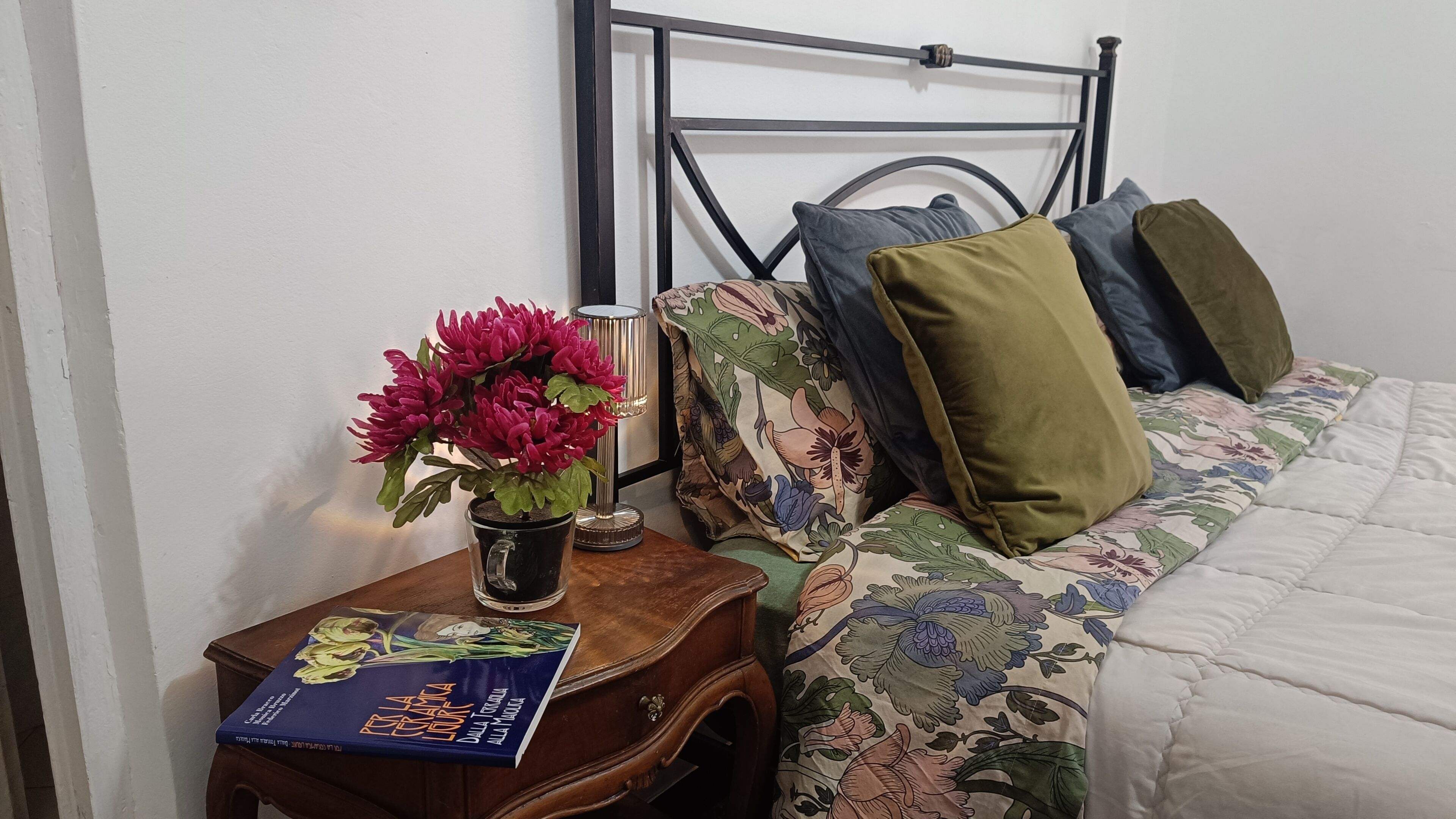 2 Schlafzimmer, Schreibtisch, Bügeleisen/Bügelbrett, kostenloses WLAN