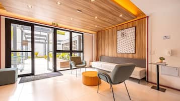 Studio | Living area