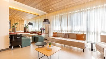 Apartment | Wohnbereich | Fernseher