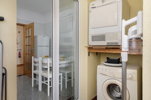 Interior - Pico Views – Sea-view Apartment (Câmara de Lobos)