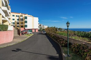 Property grounds - Pico Views – Sea-view Apartment (Câmara de Lobos)