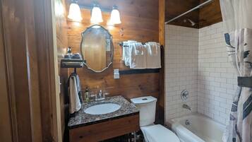 Amenidades de baño ecológicas, secadora de cabello, toallas