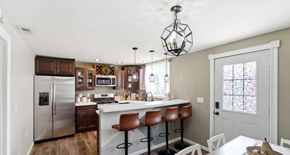 3 bedroom main level home in Garden City!