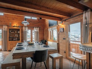 Dining - Chalet Foxly - Well-located, family-friendly chalet - OVO Network (Les Deux Alpes)