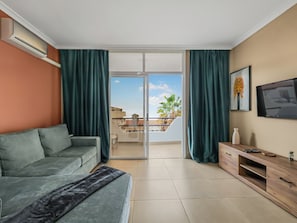 TV - Marina Palace Atlantic View (Adeje)