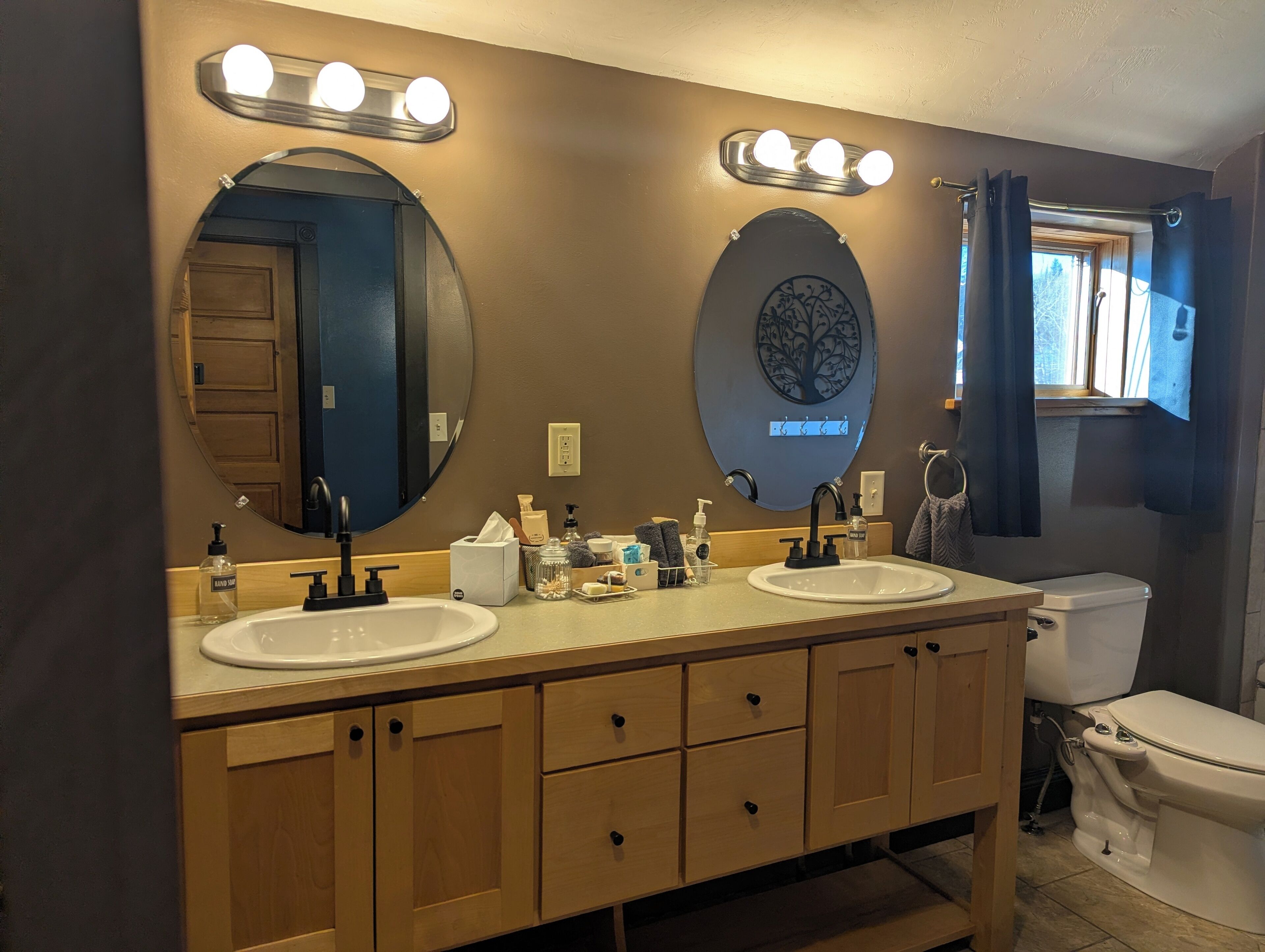 Eco-friendly toiletries, hair dryer, towels