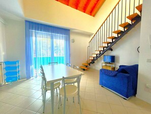 Interior - Holiday flat two-storey penthouse with view of the pine forest (Bibione)
