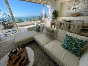 Living area - Marival Luxury 4BR-4BTh Ocean View Condo w/ Rooftop & Private Pool & BBQ Area (Nuevo Vallarta)