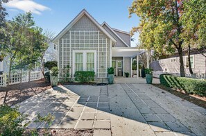 Exterior - Salt Grove Cottage - Home Near the Beach in Watersound (Watersound Beach)