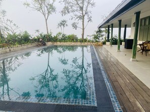 Premium bedding, iron/ironing board, free WiFi, bed sheets - Rain Drops Wellness Villa Sinharaja (Mederipitiya)