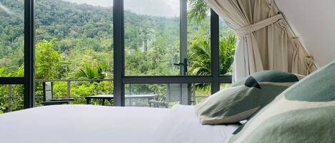 Grand Villa | Mountain view