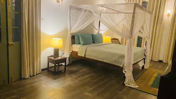 Deluxe Triple Room, Pool View | Premium bedding, iron/ironing board, free WiFi, bed sheets