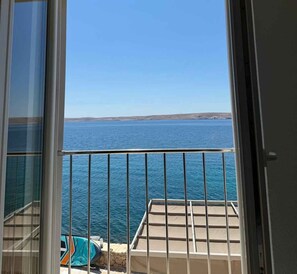 Interior - Holiday home right by the sea (Lukovo Šugarje)