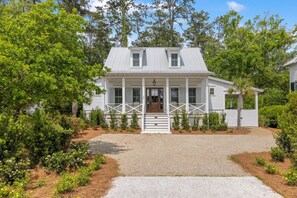 Exterior - Screened Porch, Bunk Room & Close to Moreland Amenities (Bluffton)