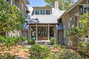 Exterior detail - Pet Friendly, Private Courtyard, Walk to Wilson Village (Bluffton)