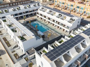 الإطلالة من المنشأة