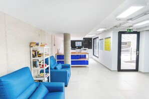 الإطلالة من المنشأة