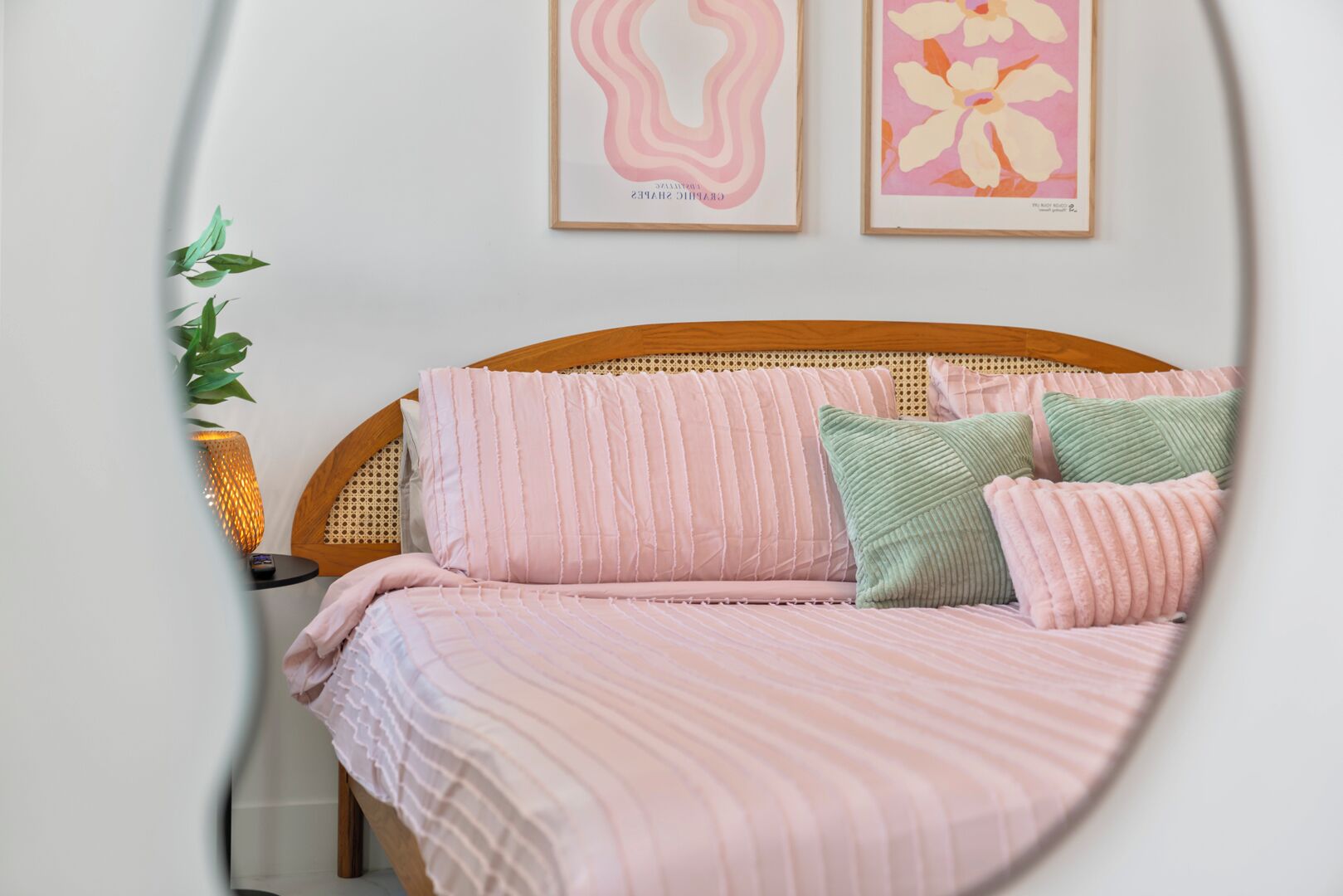 Bügeleisen/Bügelbrett, WLAN, Bettwäsche