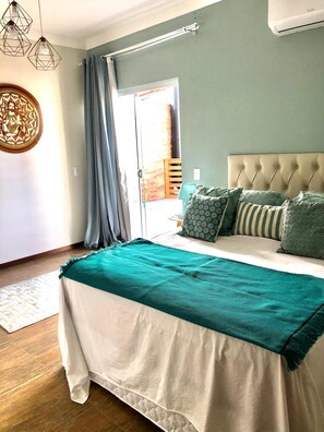 5 bedrooms, iron/ironing board, WiFi, bed sheets - Mansion across the beach from Pinheira - Praia de Baixo (Palhoça)