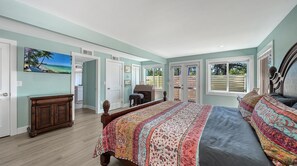 3 bedrooms, iron/ironing board, free WiFi, bed sheets - Relax & Recharge - Private Pool Oasis Near Beach & St. Armands Circle, Pet Friendly (Sarasota)